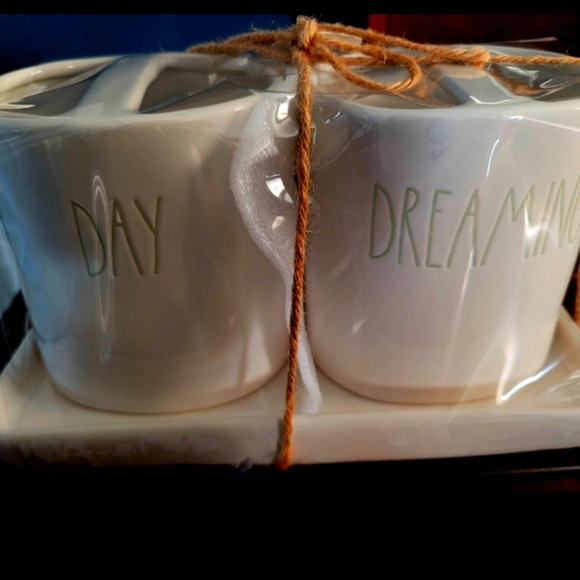 Rae Dunn Jumbo Bath set - Picture 1 of 1